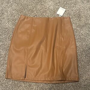 Elegant Tan Leather Mini Skirt